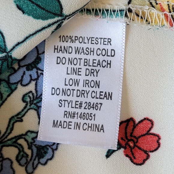 Monteau Floral Cold-shoulder Ruffle Top - Picture 9 of 16